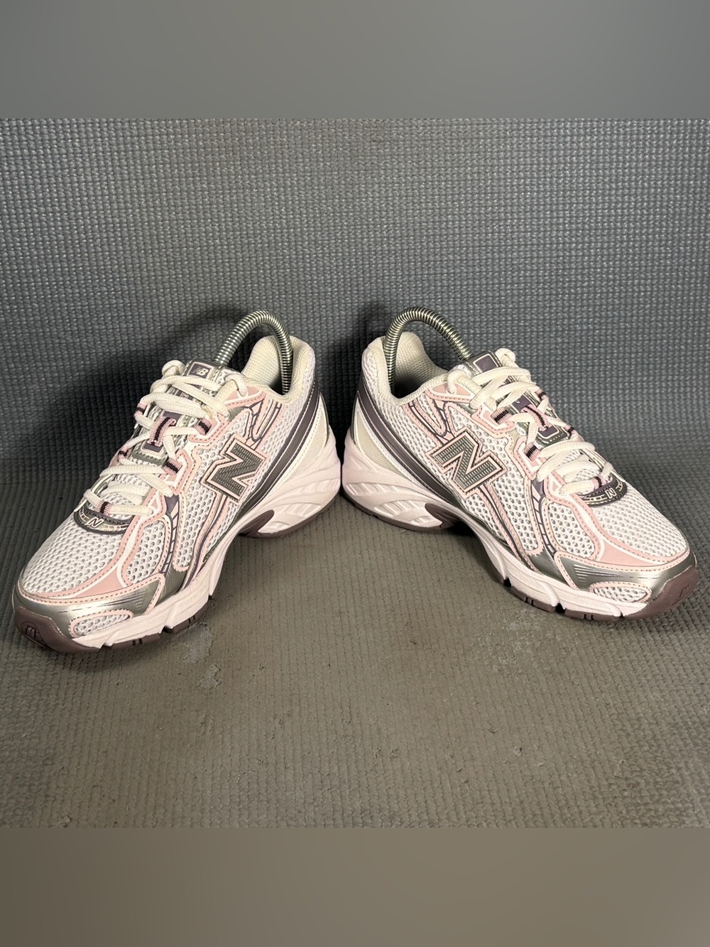 New Balance 740 Athletic Casual Shoes Women’s Size 6 - Picture 4 of 9